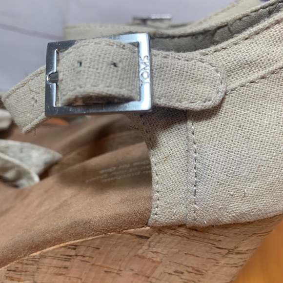 Toms Women US 8.5 Natural Woven Wedge cork Heel - Picture 5 of 11